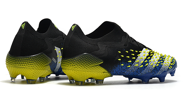 chuteiras campo adidas Predator Freak .1