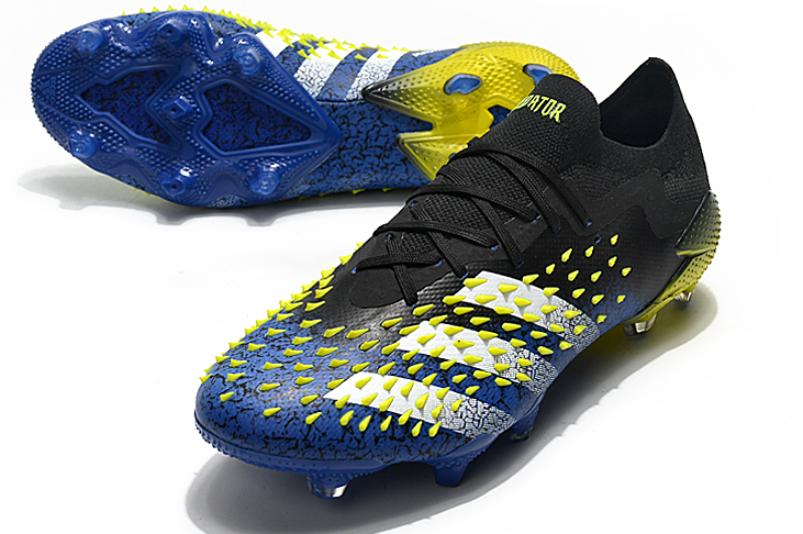 chuteiras campo adidas Predator Freak .1