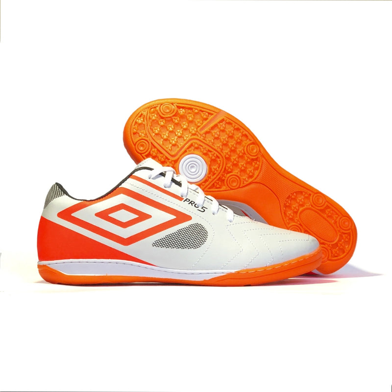 CHUTEIRA FUTSAL Pro 5 Bump antiderrapante.